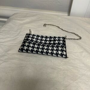 Stylish Black and White Houndstooth Chain Bag